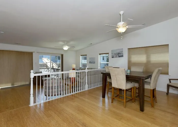 Harbor Delight On The Bay - Private Sandy Beach! Home